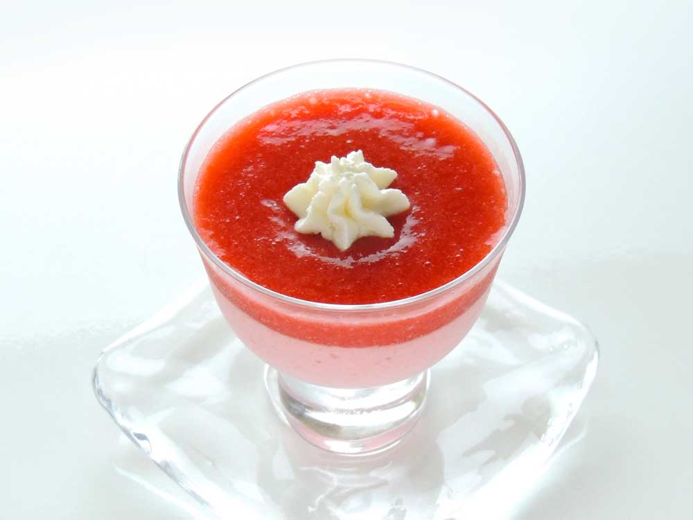 クリコの介護食スタジオ・いちごのムース